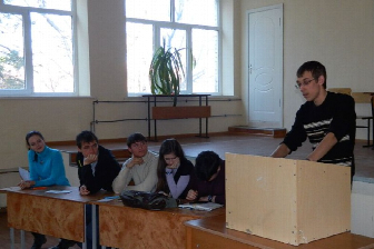 >Битва ораторов "Человек vs Природа" среди студентов-экологов прошла на ГГФ ЮФУ